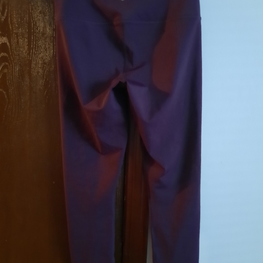 90 Degree eggplant 7/8 leggings small